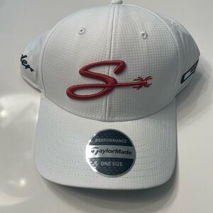 TaylorMade limited edition Spider hat